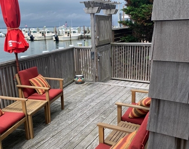 317 Bay Walk - Photo Thumbnail 3