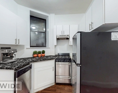 228 East 89th Street - Photo Thumbnail 2