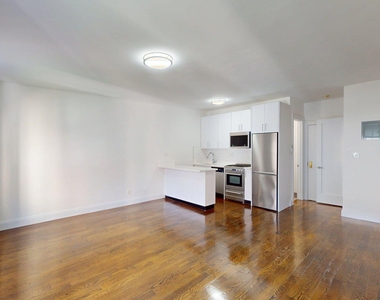 East 65th Street - Photo Thumbnail 1