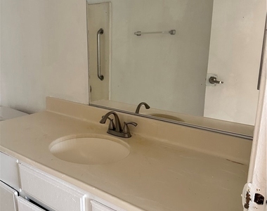 14801 Nordhoff Street - Photo Thumbnail 31