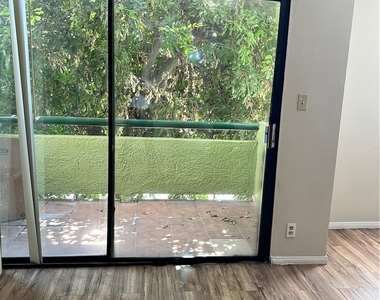 14801 Nordhoff Street - Photo Thumbnail 12