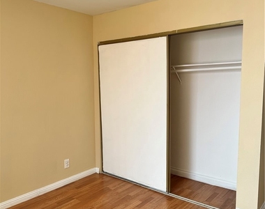 14801 Nordhoff Street - Photo Thumbnail 27