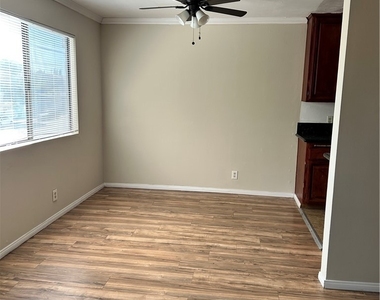 14801 Nordhoff Street - Photo Thumbnail 11