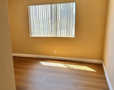 14801 Nordhoff Street - Photo Thumbnail 22