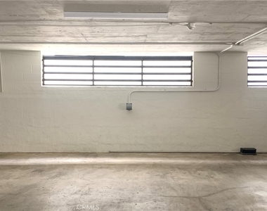 425 S Catalina Avenue - Photo Thumbnail 34