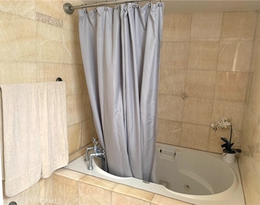 425 S Catalina Avenue - Photo Thumbnail 29