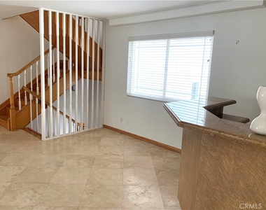425 S Catalina Avenue - Photo Thumbnail 27