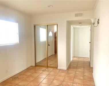 425 S Catalina Avenue - Photo Thumbnail 15