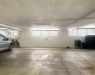 425 S Catalina Avenue - Photo Thumbnail 35