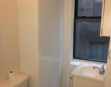 248 E 90th Street - Photo Thumbnail 5