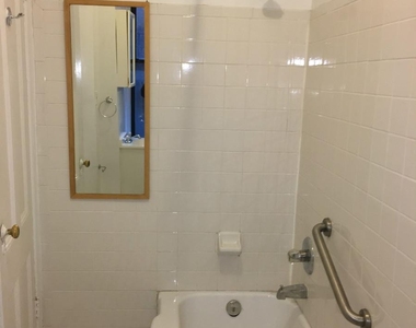 248 E 90th Street - Photo Thumbnail 4