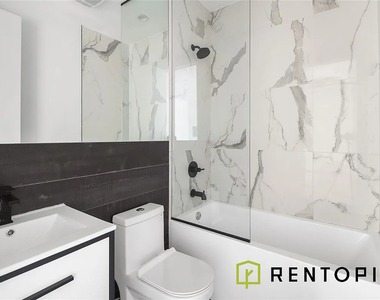 61 Montrose Avenue - Photo Thumbnail 7