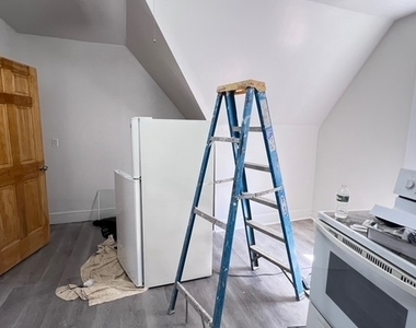 828 East 34 Street - Photo Thumbnail 7