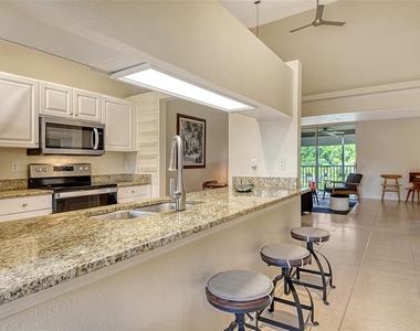 8370 Wingate Drive - Photo Thumbnail 17