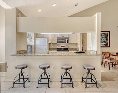 8370 Wingate Drive - Photo Thumbnail 16