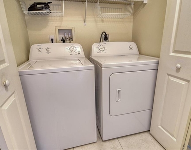 8370 Wingate Drive - Photo Thumbnail 27