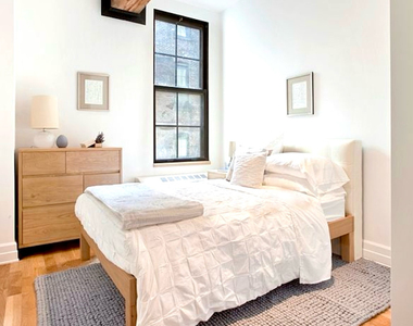 25 Washington Street - Photo Thumbnail 3