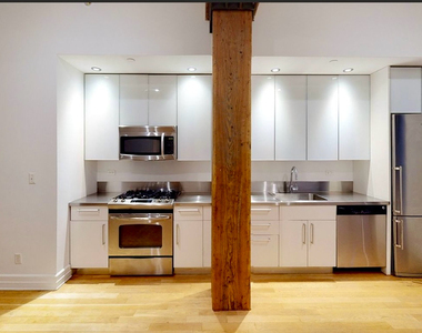 25 Washington Street - Photo Thumbnail 2