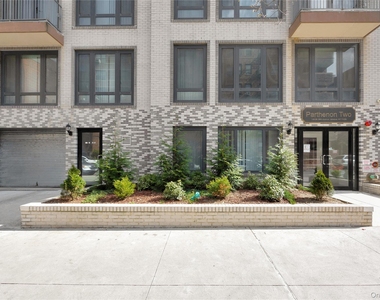 89th Avenue - Photo Thumbnail 24