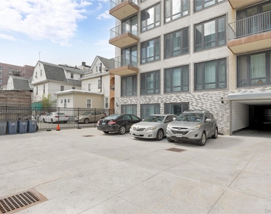 89th Avenue - Photo Thumbnail 23