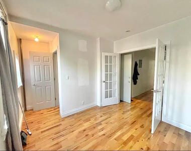 294 Harman Street - Photo Thumbnail 4