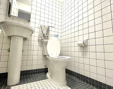 294 Harman Street - Photo Thumbnail 5