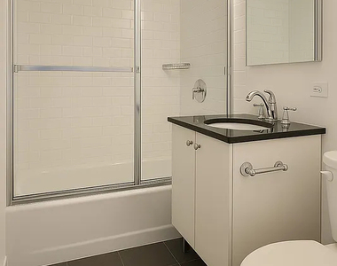 108 East 38th Street - Photo Thumbnail 4