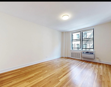 West 13th Street - Photo Thumbnail 4