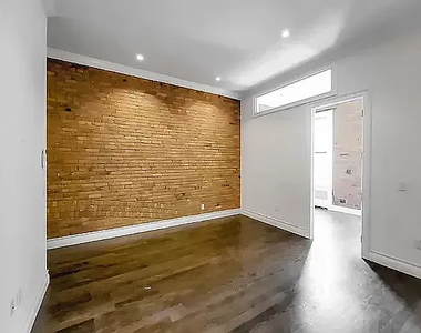 350 3rd Avenue - Photo Thumbnail 3