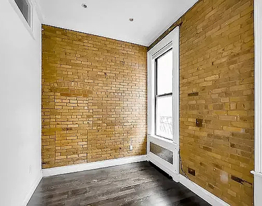 350 3rd Avenue - Photo Thumbnail 4