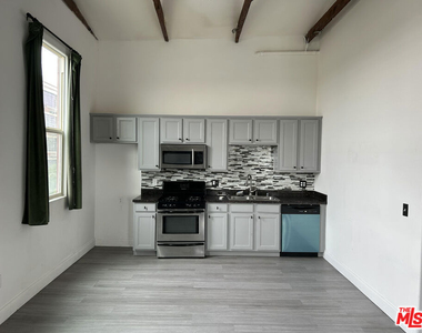 726 S Santa Fe Avenue - Photo Thumbnail 3