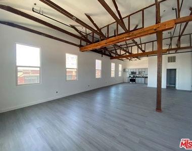 726 S Santa Fe Avenue - Photo Thumbnail 2