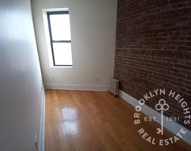 1215 Myrtle Avenue - Photo Thumbnail 6
