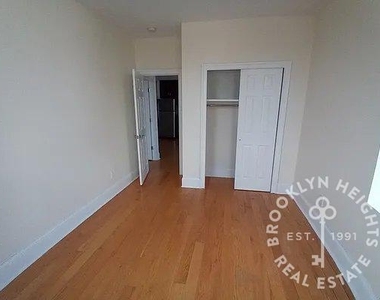 1215 Myrtle Avenue - Photo Thumbnail 4