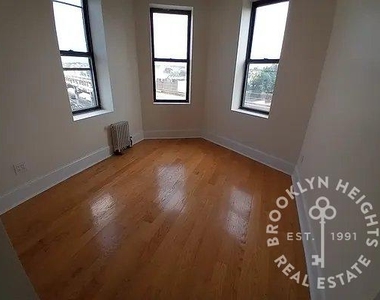 1215 Myrtle Avenue - Photo Thumbnail 2