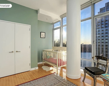 1 Northside Piers - Photo Thumbnail 8