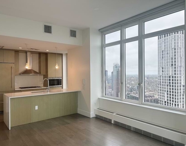 388 Bridge Street - Photo Thumbnail 3