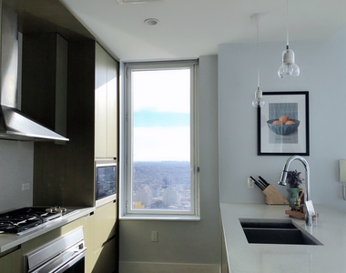 388 Bridge Street - Photo Thumbnail 2