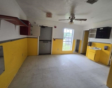 830 Stonyridge Street - Photo Thumbnail 5