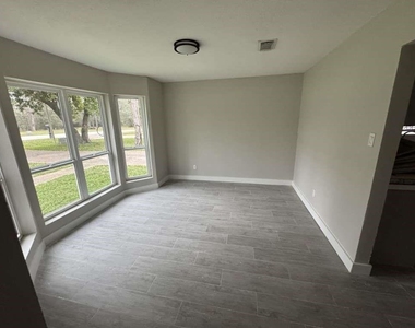 529 Brandon Road - Photo Thumbnail 2