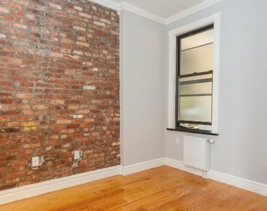 202 East 13th Street - Photo Thumbnail 4
