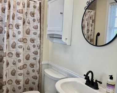 38 Seabreeze Road - Photo Thumbnail 18