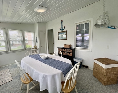 38 Seabreeze Road - Photo Thumbnail 11