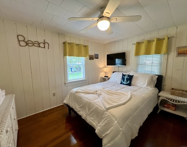 38 Seabreeze Road - Photo Thumbnail 17