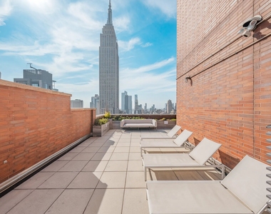 East 34th Street - Photo Thumbnail 1