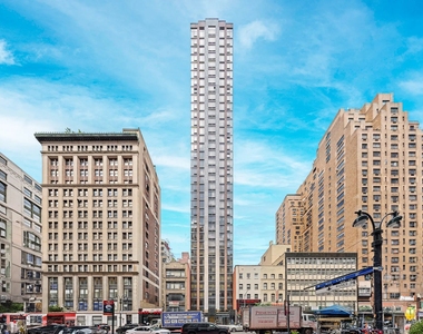 East 34th Street - Photo Thumbnail 2