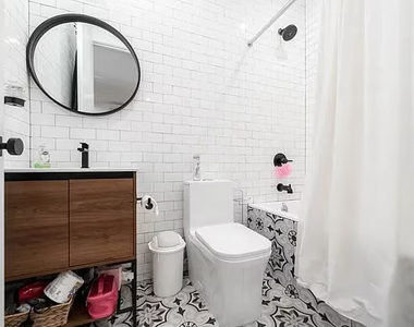 1267 Herkimer Street - Photo Thumbnail 3