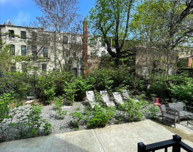 1267 Herkimer Street - Photo Thumbnail 8
