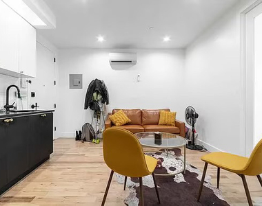 1267 Herkimer Street - Photo Thumbnail 4