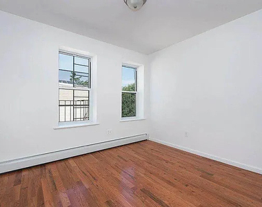 469 Central Avenue - Photo Thumbnail 3